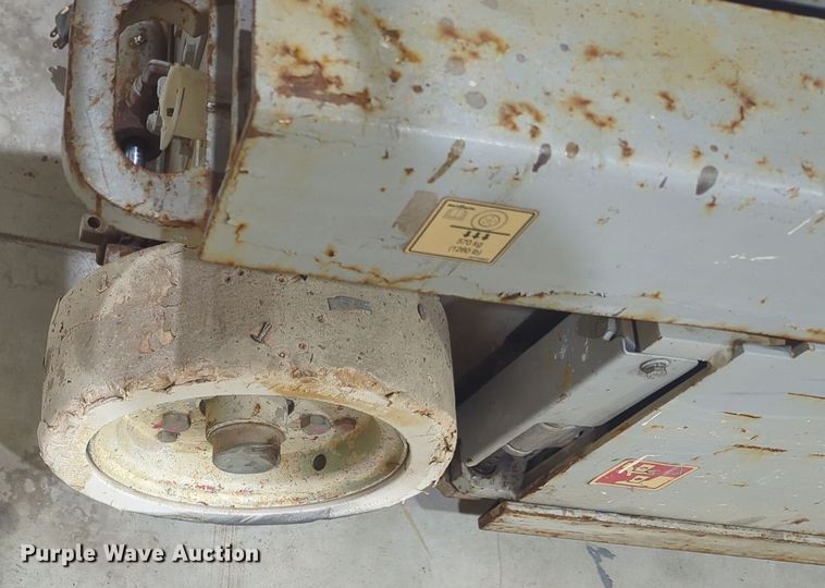 image for item DT6610 2008 Skyjack SJIII3219 scissor lift