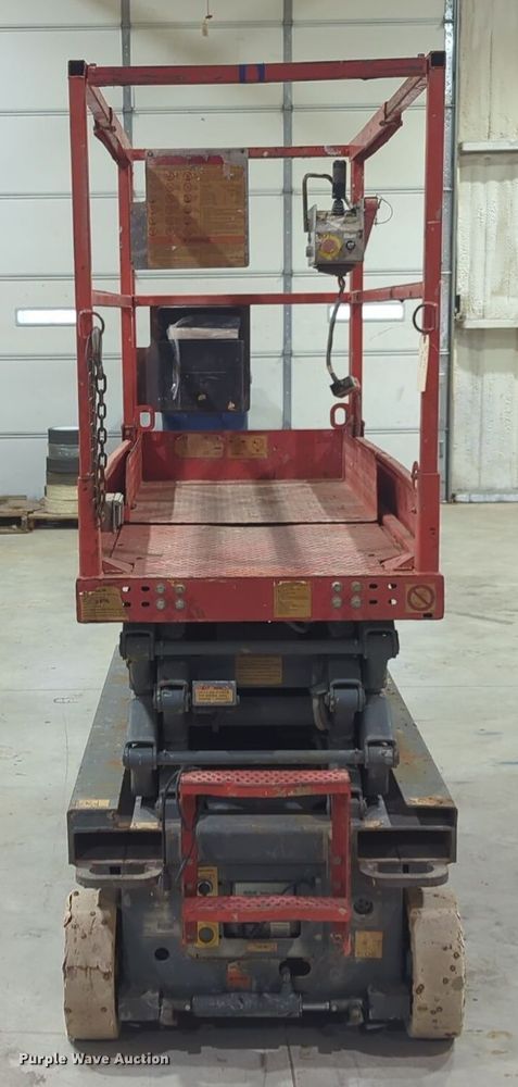 image for item DT6611 2007 Skyjack SJIII3219 scissor lift