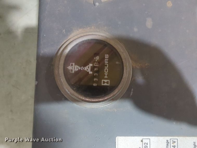 image for item DT6611 2007 Skyjack SJIII3219 scissor lift