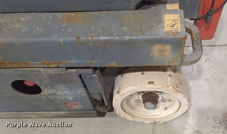 image for item DT6611 2007 Skyjack SJIII3219 scissor lift