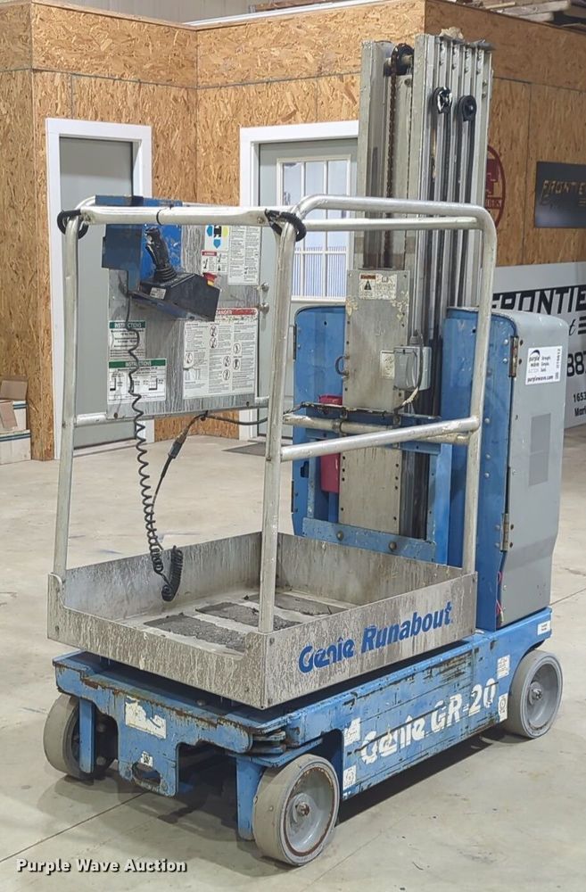 image for item DT6612 Genie GR20 vertical lift