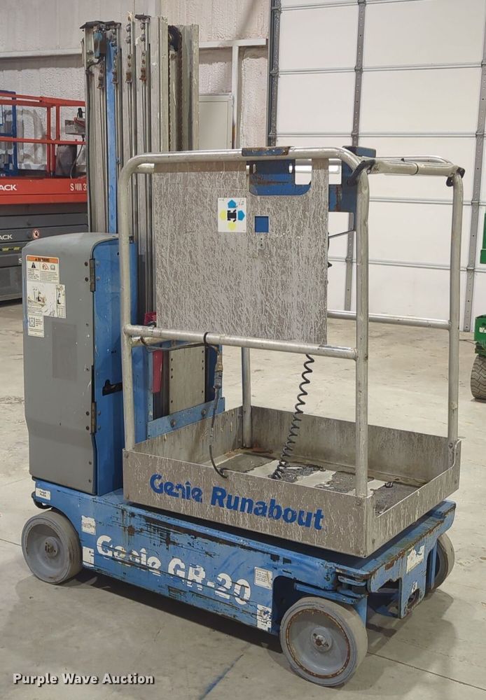 image for item DT6612 Genie GR20 vertical lift