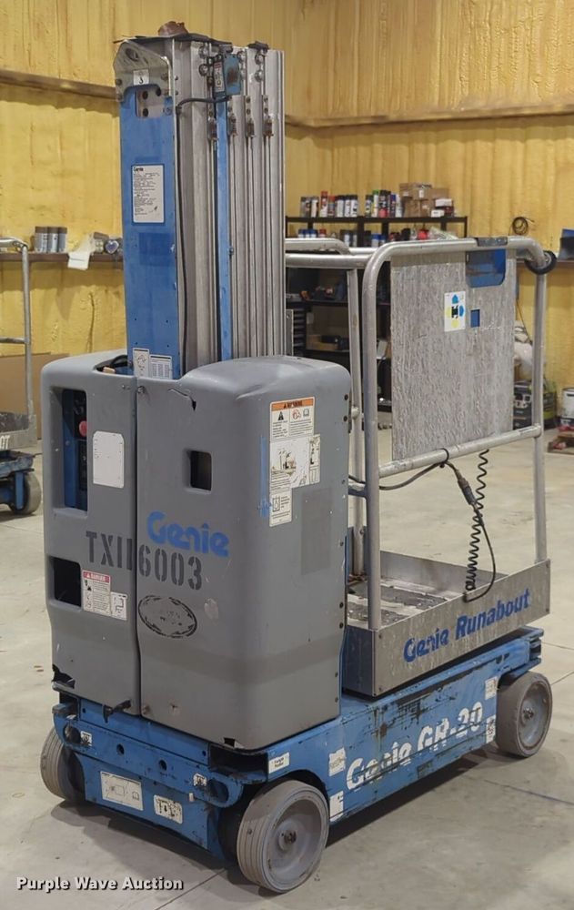 image for item DT6612 Genie GR20 vertical lift