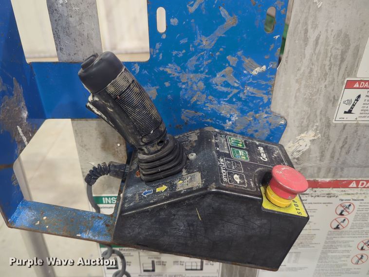 image for item DT6612 Genie GR20 vertical lift