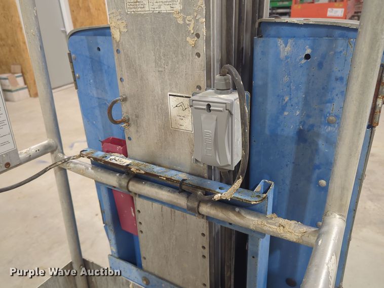 image for item DT6612 Genie GR20 vertical lift