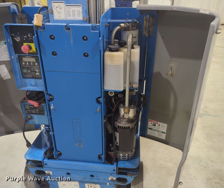 image for item DT6612 Genie GR20 vertical lift