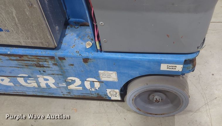 image for item DT6612 Genie GR20 vertical lift