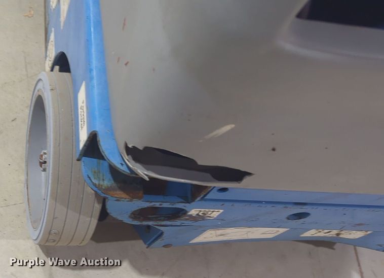 image for item DT6612 Genie GR20 vertical lift