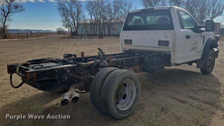 image for item DT7017 2017 Ford F550 Super Duty XL truck cab and chassis