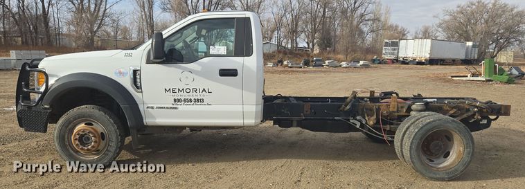 image for item DT7017 2017 Ford F550 Super Duty XL truck cab and chassis