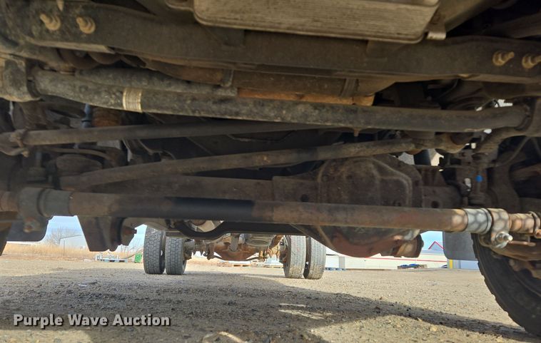 image for item DT7017 2017 Ford F550 Super Duty XL truck cab and chassis