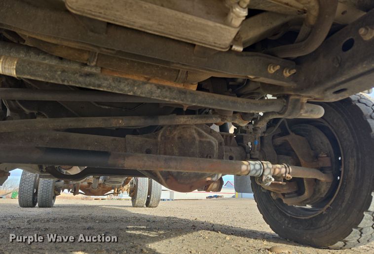 image for item DT7017 2017 Ford F550 Super Duty XL truck cab and chassis