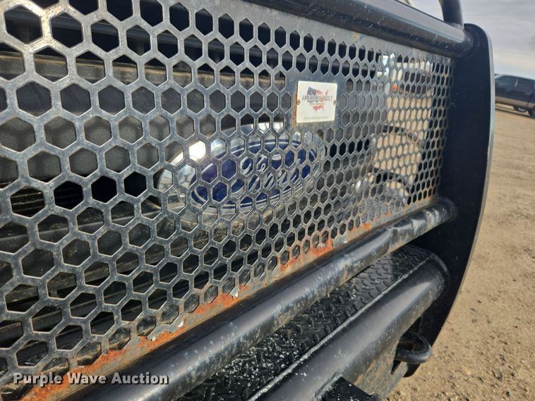 image for item DT7017 2017 Ford F550 Super Duty XL truck cab and chassis