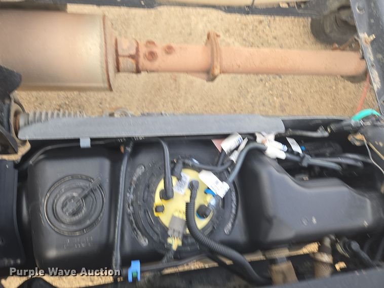 image for item DT7017 2017 Ford F550 Super Duty XL truck cab and chassis