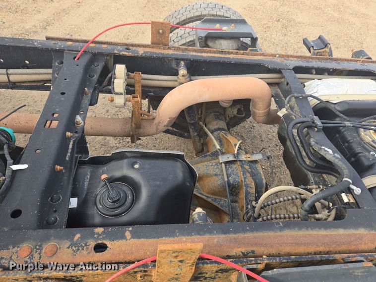 image for item DT7017 2017 Ford F550 Super Duty XL truck cab and chassis