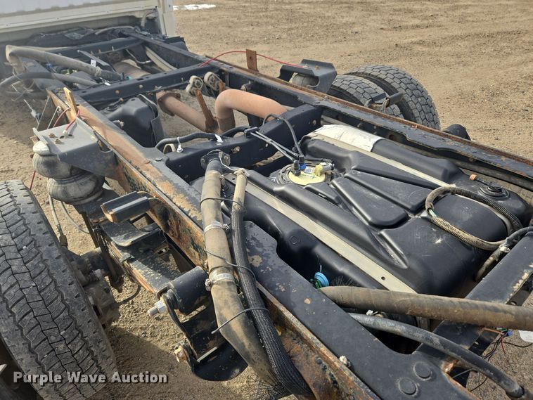 image for item DT7017 2017 Ford F550 Super Duty XL truck cab and chassis