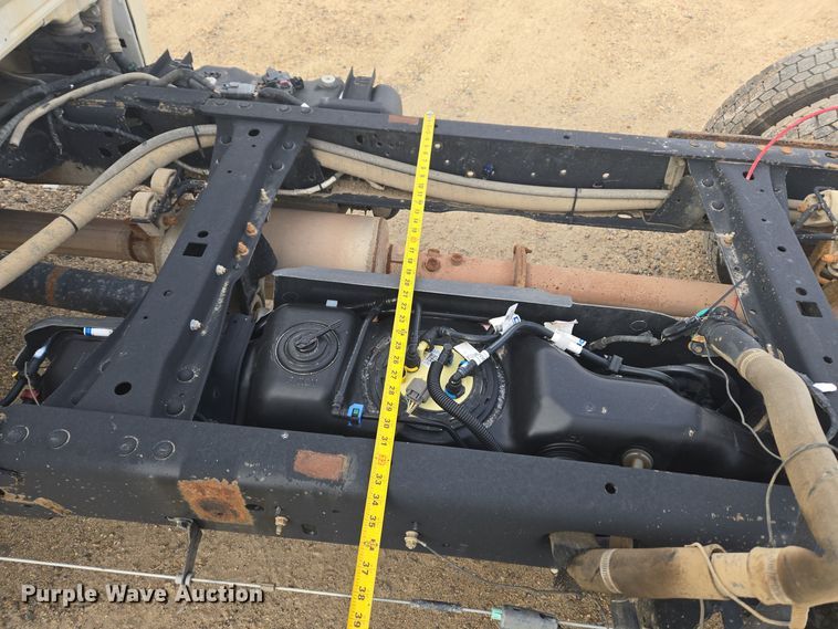 image for item DT7017 2017 Ford F550 Super Duty XL truck cab and chassis