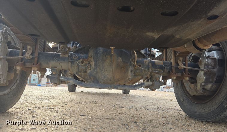 image for item DT7017 2017 Ford F550 Super Duty XL truck cab and chassis