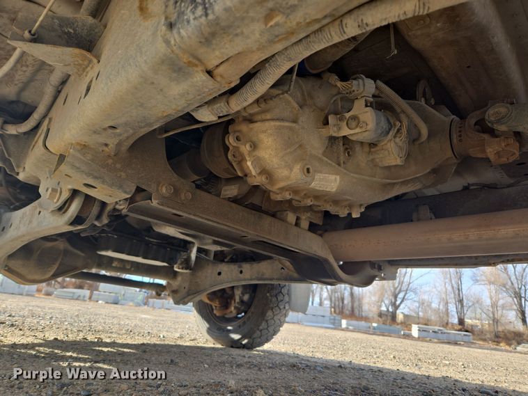 image for item DT7017 2017 Ford F550 Super Duty XL truck cab and chassis