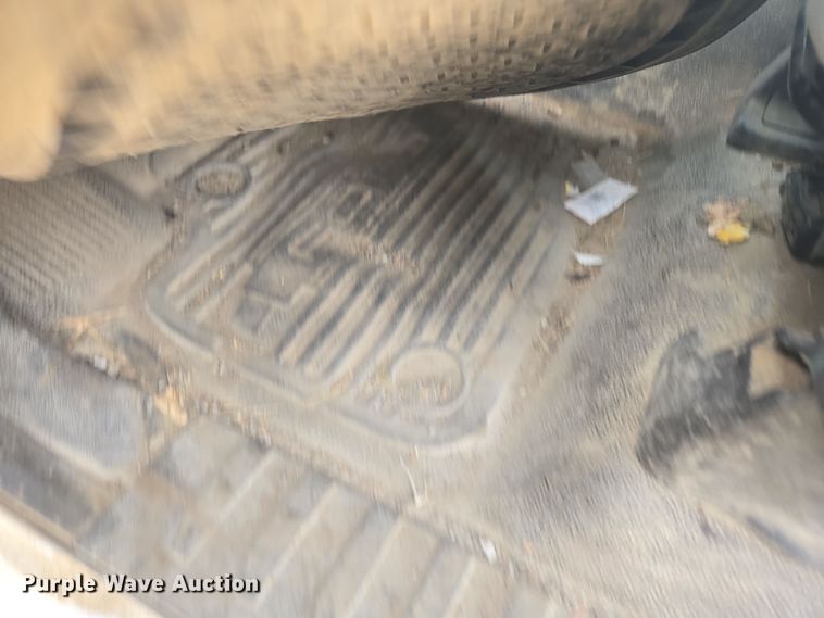 image for item DT7017 2017 Ford F550 Super Duty XL truck cab and chassis