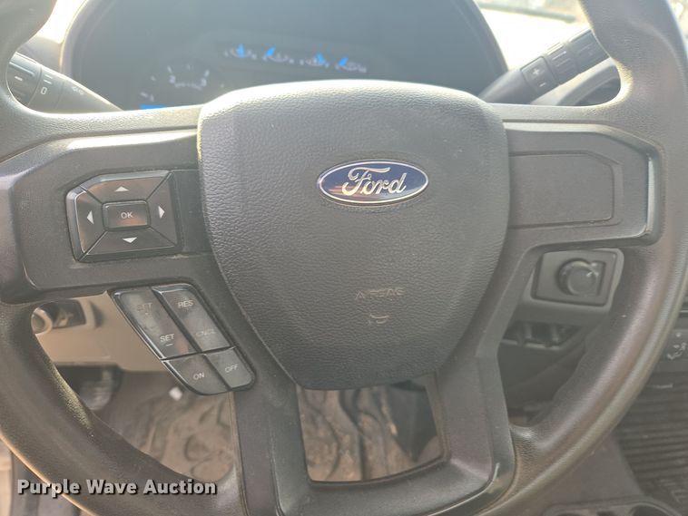 image for item DT7017 2017 Ford F550 Super Duty XL truck cab and chassis