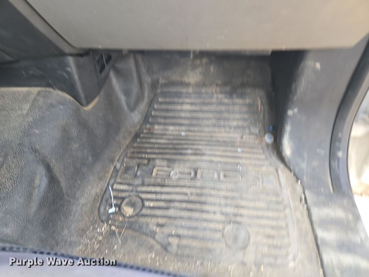 image for item DT7017 2017 Ford F550 Super Duty XL truck cab and chassis