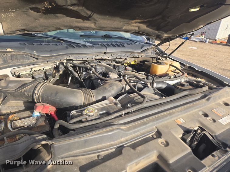 image for item DT7017 2017 Ford F550 Super Duty XL truck cab and chassis