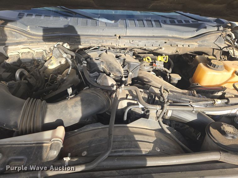 image for item DT7017 2017 Ford F550 Super Duty XL truck cab and chassis