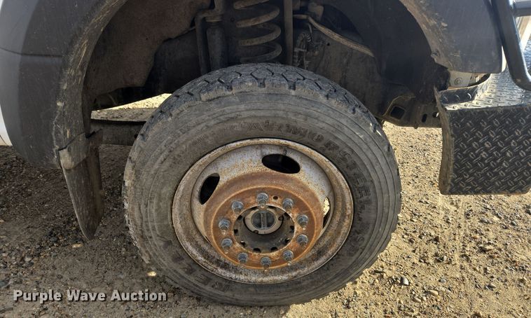 image for item DT7017 2017 Ford F550 Super Duty XL truck cab and chassis