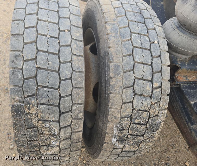 image for item DT7017 2017 Ford F550 Super Duty XL truck cab and chassis