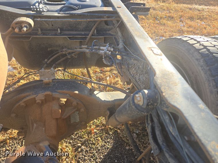 image for item DT7018 2017 Dodge Ram 5500 truck cab and chassis