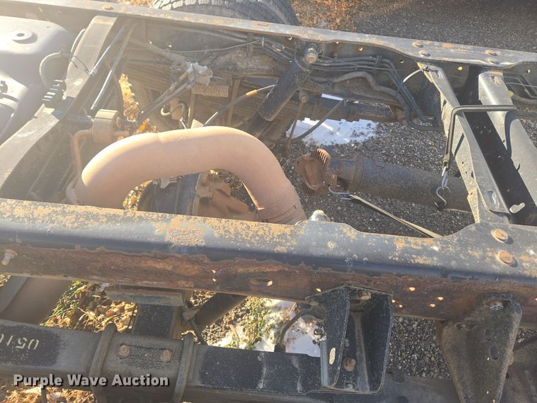 image for item DT7018 2017 Dodge Ram 5500 truck cab and chassis