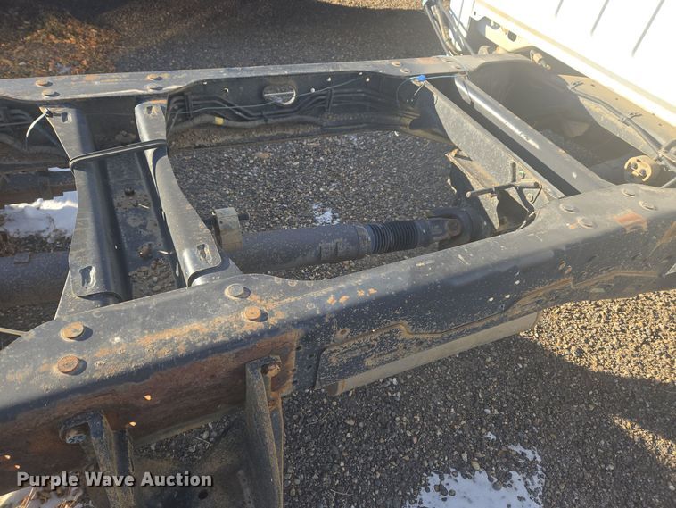 image for item DT7018 2017 Dodge Ram 5500 truck cab and chassis