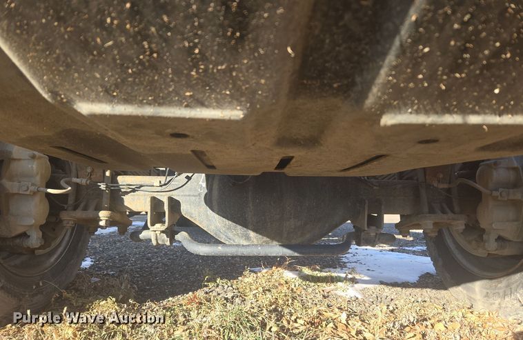 image for item DT7018 2017 Dodge Ram 5500 truck cab and chassis