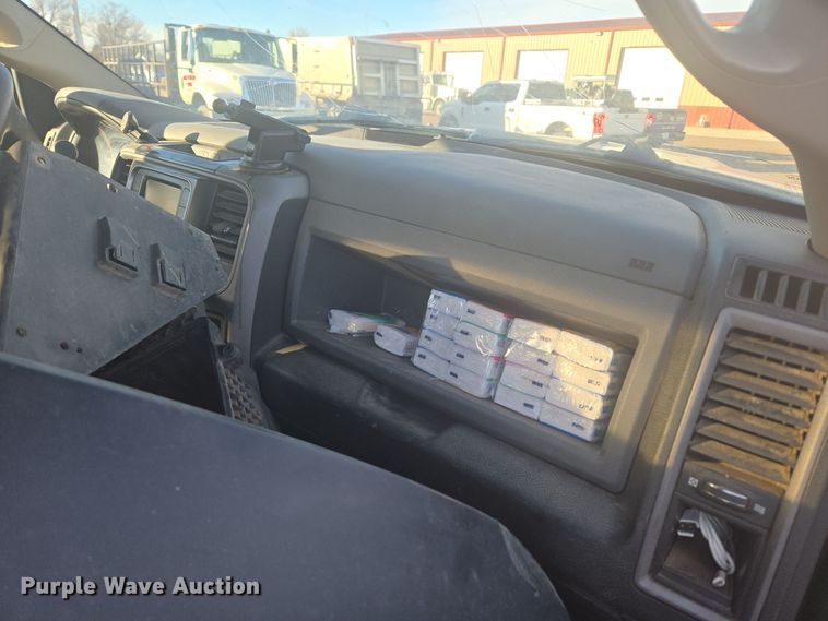 image for item DT7018 2017 Dodge Ram 5500 truck cab and chassis