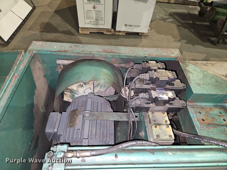 image for item DT7581 2006 Peerless VB-181C metal band saw