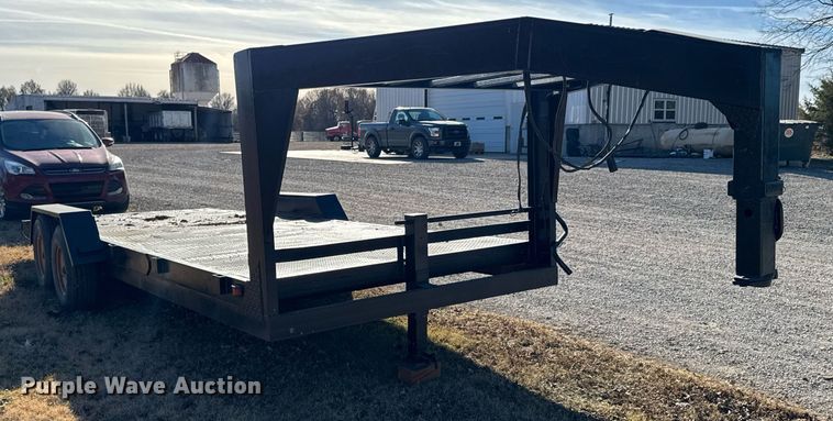 image for item DU9598 1990 Starlite equipment trailer