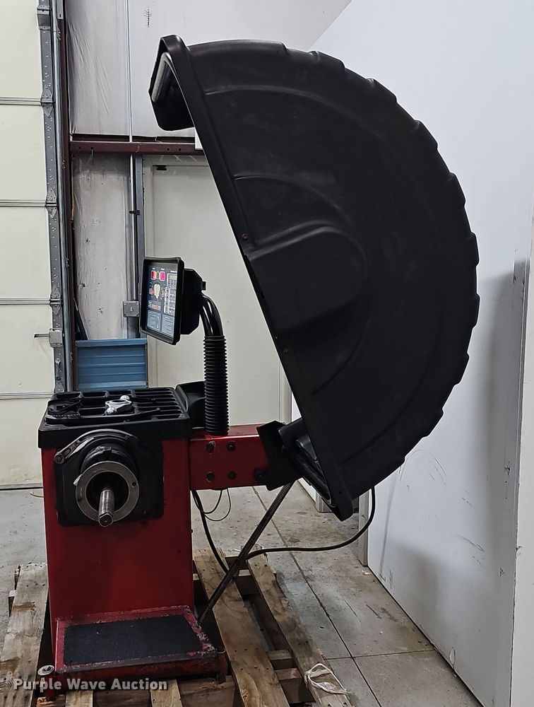 image for item DV0046 Coats 1250 Direct-Drive tire balancer