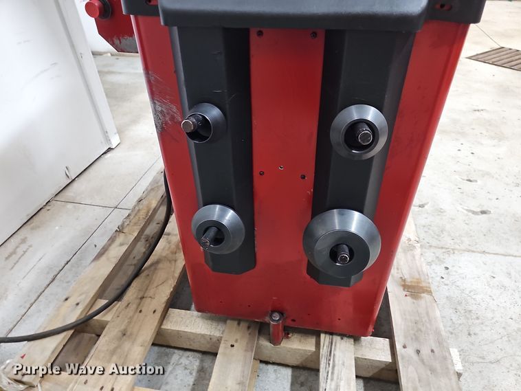 image for item DV0046 Coats 1250 Direct-Drive tire balancer