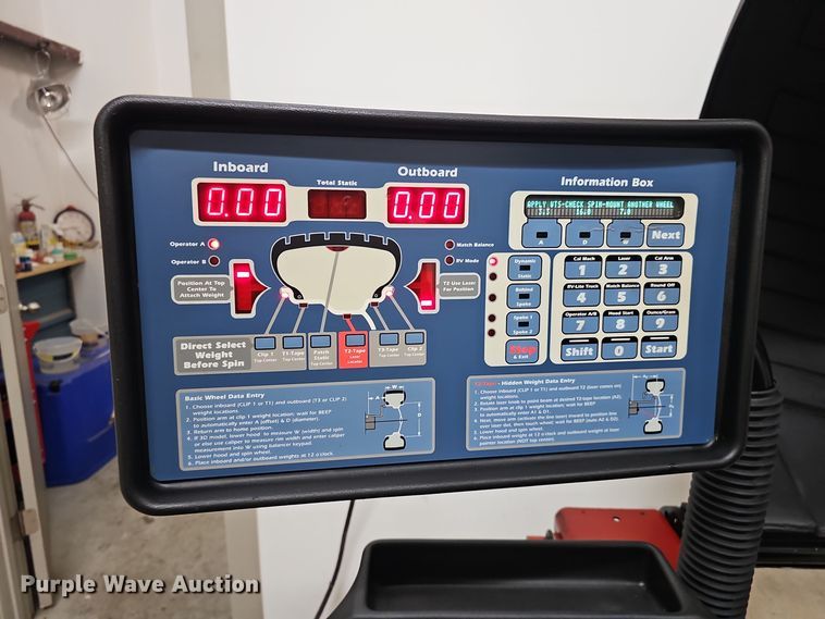 image for item DV0046 Coats 1250 Direct-Drive tire balancer