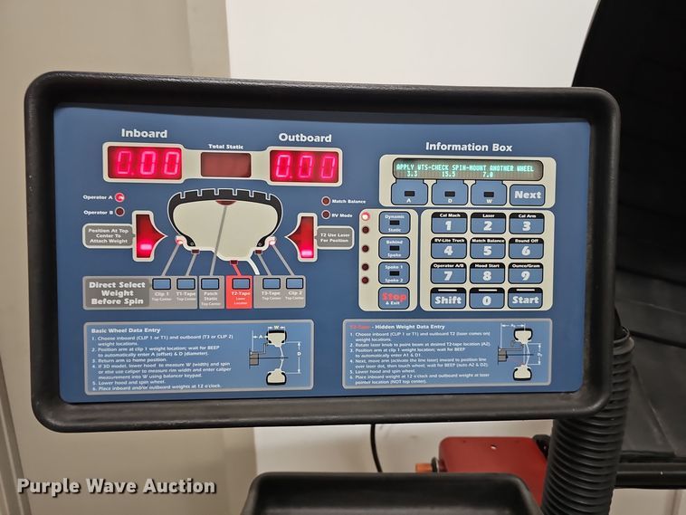 image for item DV0047 Coats 1250 Direct-Drive tire balancer