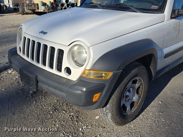 image for item DV0120 2006 Jeep Liberty SUV