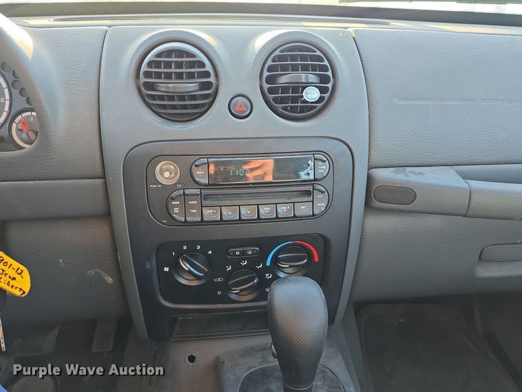 image for item DV0120 2006 Jeep Liberty SUV