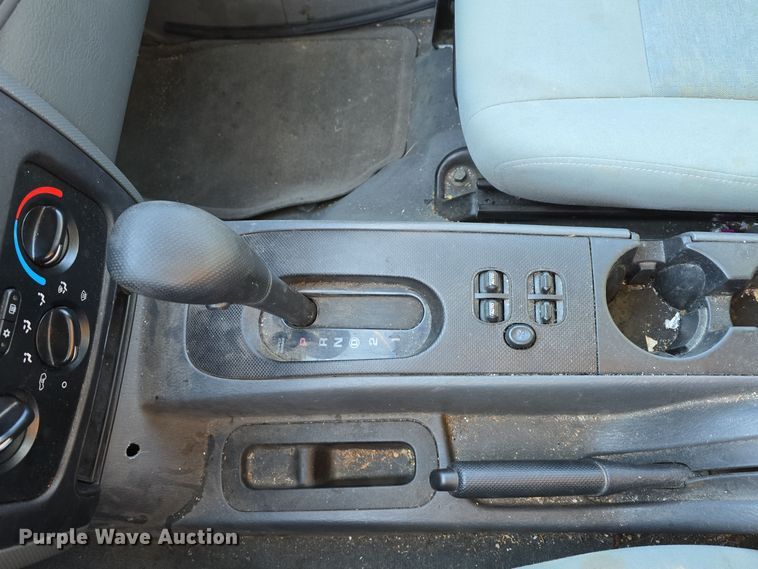 image for item DV0120 2006 Jeep Liberty SUV