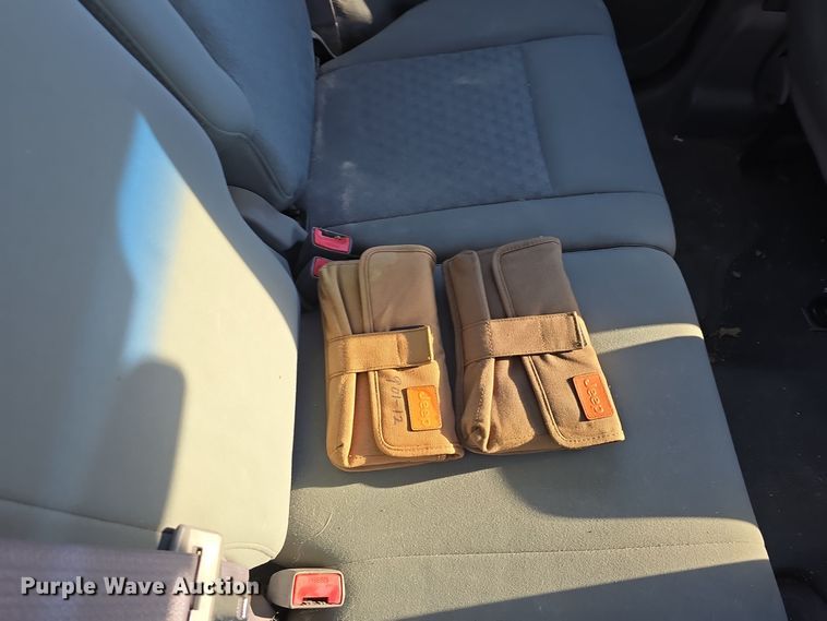 image for item DV0120 2006 Jeep Liberty SUV