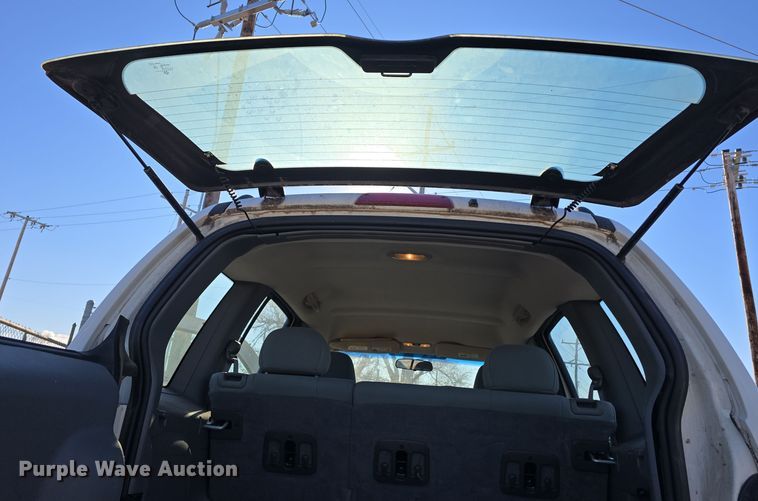 image for item DV0120 2006 Jeep Liberty SUV