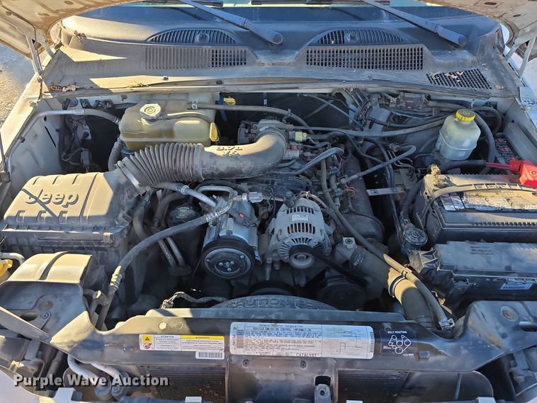 image for item DV0120 2006 Jeep Liberty SUV