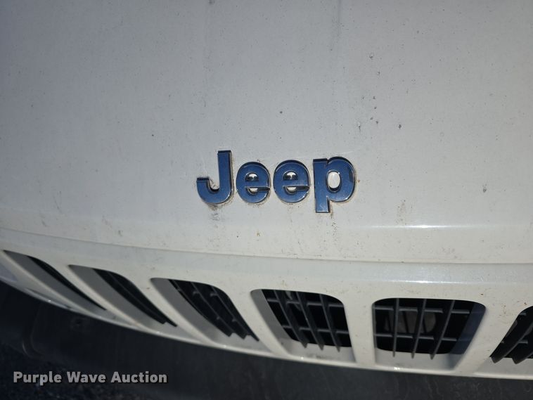 image for item DV0120 2006 Jeep Liberty SUV