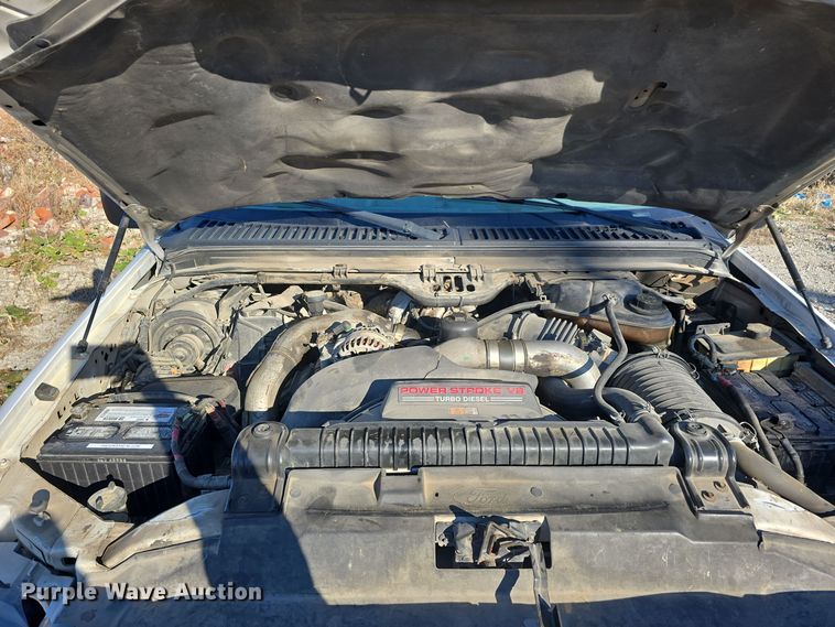 image for item DV0122 2003 Ford F450 Super Duty flatbed truck