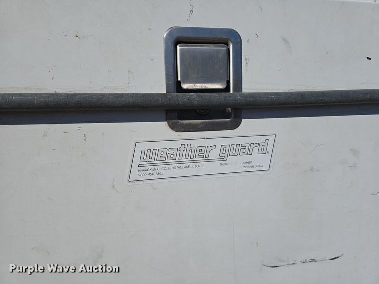 image for item DV0122 2003 Ford F450 Super Duty flatbed truck